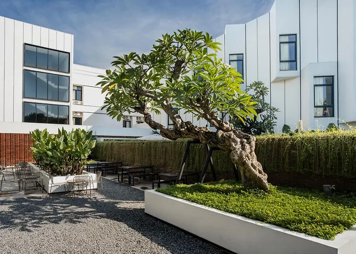 Jw Naungan Coliving Hotel Surakarta 